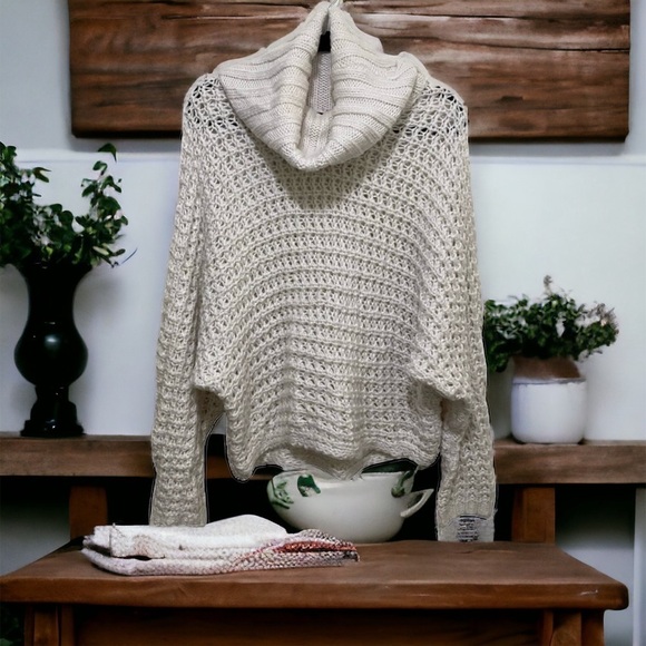 Express Sweaters - EXPRESS Chunky Knit Cowl Neck Sweater, Size Small